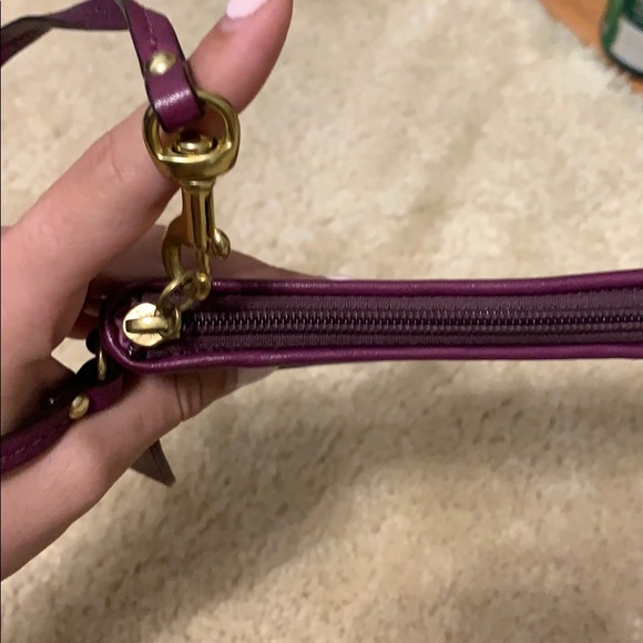 Coach small Wristlet - Picture 3 of 5